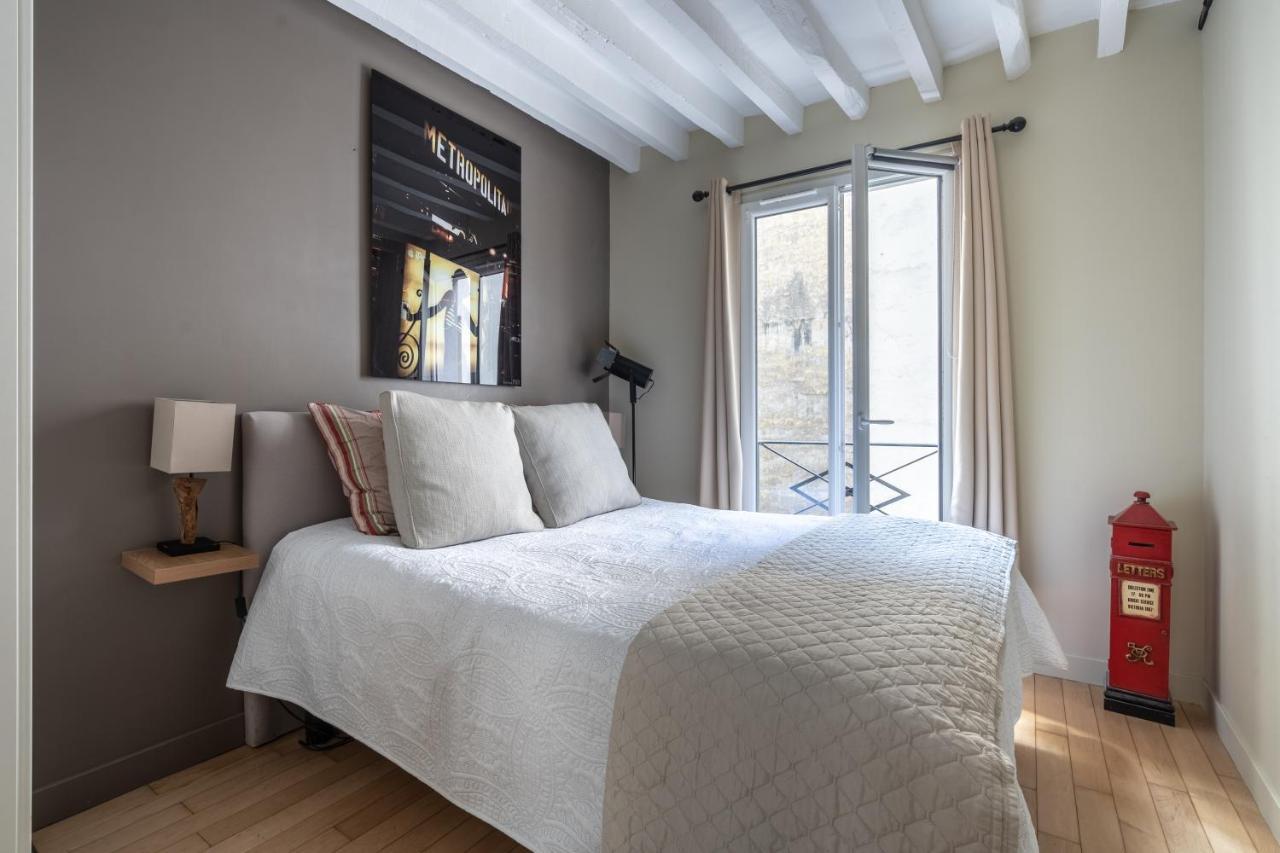 Room In Apartment - Cosy Place In The Hear Of Parijs Buitenkant foto